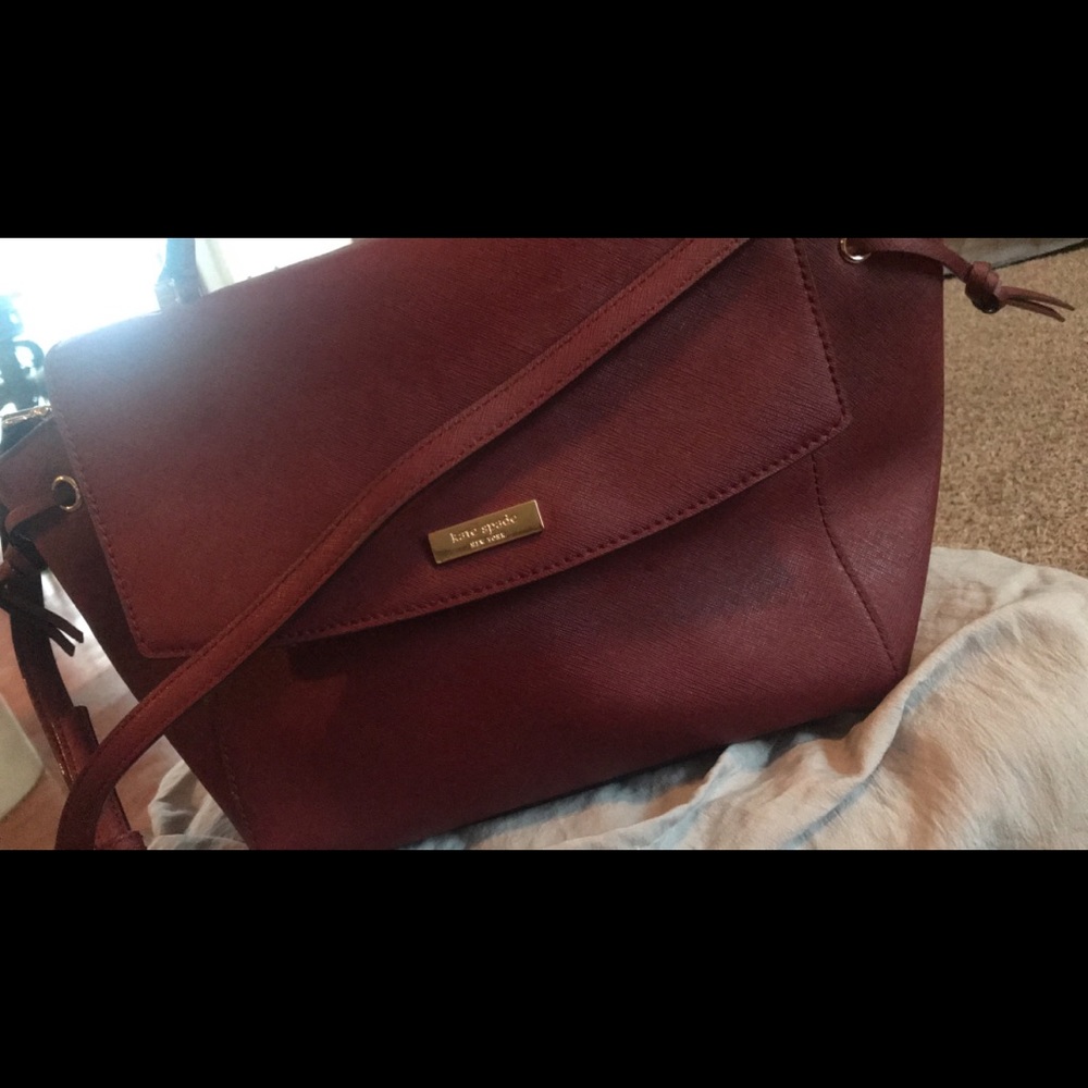 Burgundy like new Kate spade crossbody
